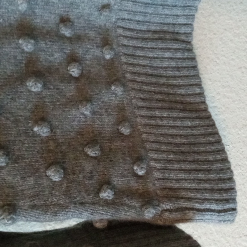 Lisa Perry Sweater - Picture 7 of 8